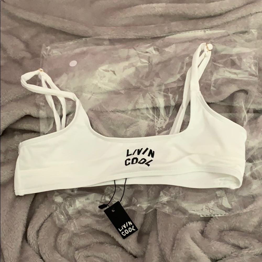 Livincool bathing suit top NWT